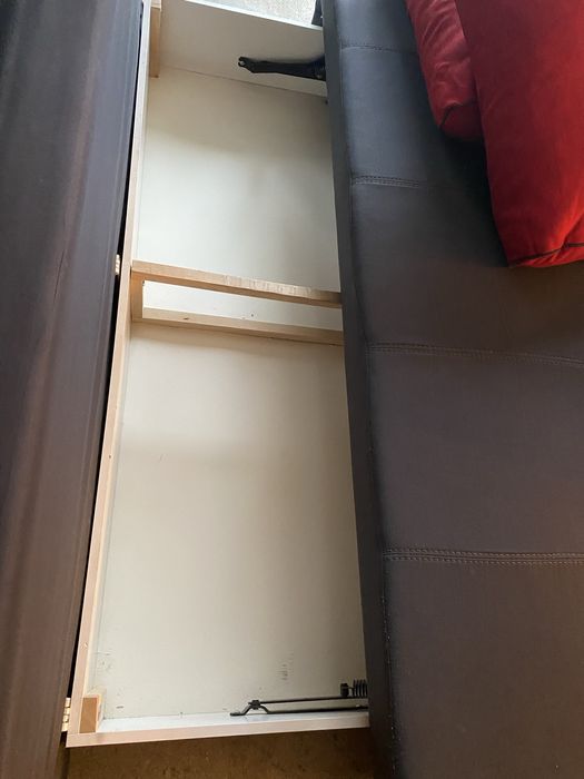 Sofa, kanapa, wersalk rozkładana.