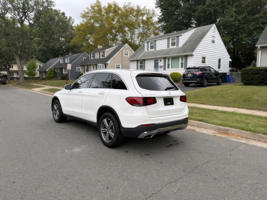 Mercedes-Benz Glc 300 4Matic      2020