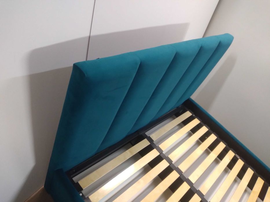 PRODUCENT OKAZJA Łóżko Tapicerowane stelaż metalowy pojemnik w cenie