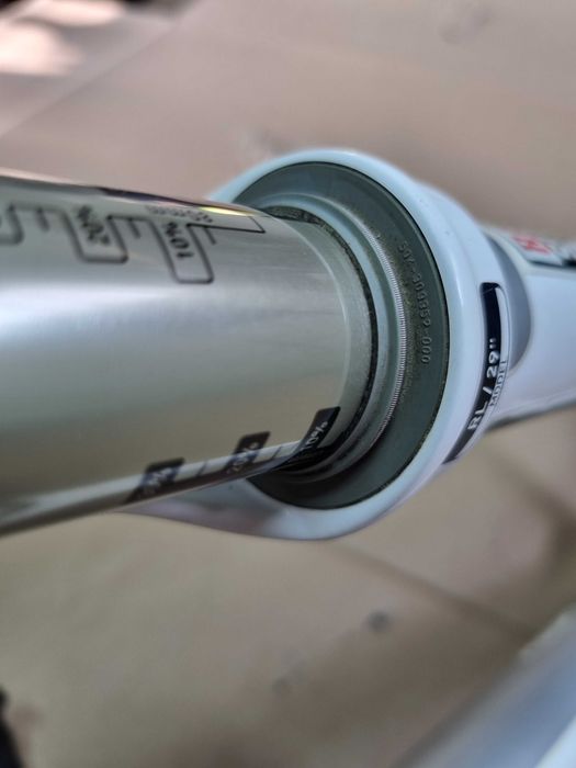 Amortyzator Rock Shox Reba, pod 29, 100mm