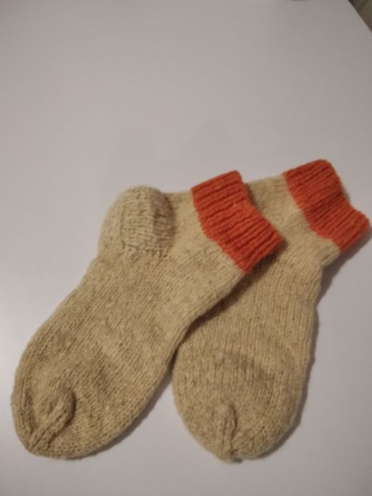 Носочки вязаные ,ручная работа.