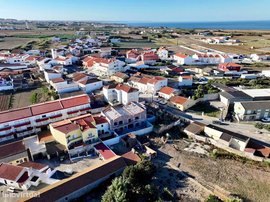 Apartamento T2 com Varanda & Parqueamento Privado, a 1 km da P...