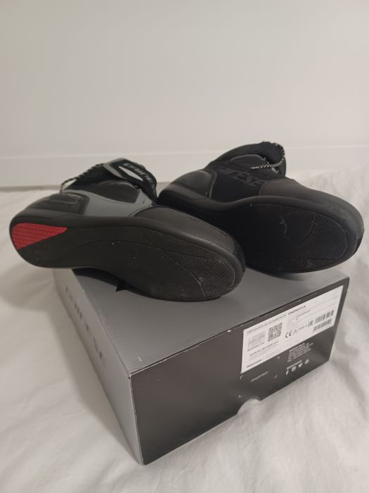 Botins Dainese em bom estado