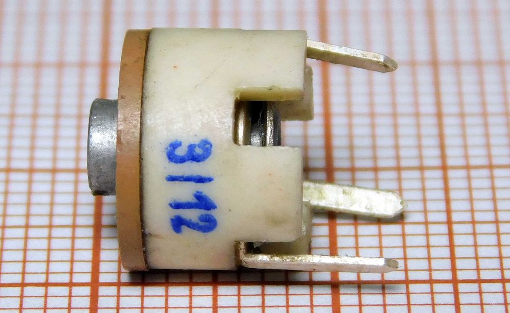 Kondensator 12pF TRYMER strojeniowy - cena za 10 sztuk