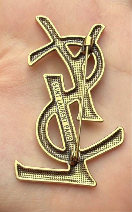 Broszka YSL stare złoto 6,3 cm