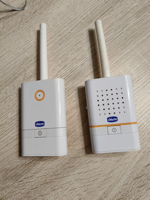 Intercomunicador criança