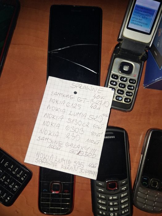 Sprzedam zestaw telefonow