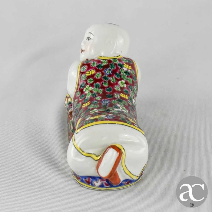 Almofada em porcelana da China, Figura de criança, período República