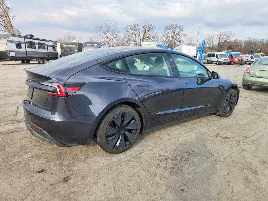 Tesla Model 3 2025