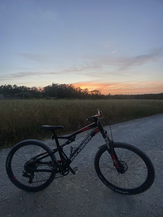Bicicleta enduro Rockrider st530s