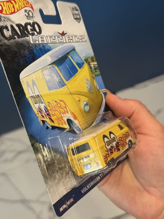 Hot Wheels Premium Cargo Carriers Volkswagen T1 Panel Bus MOON unikat