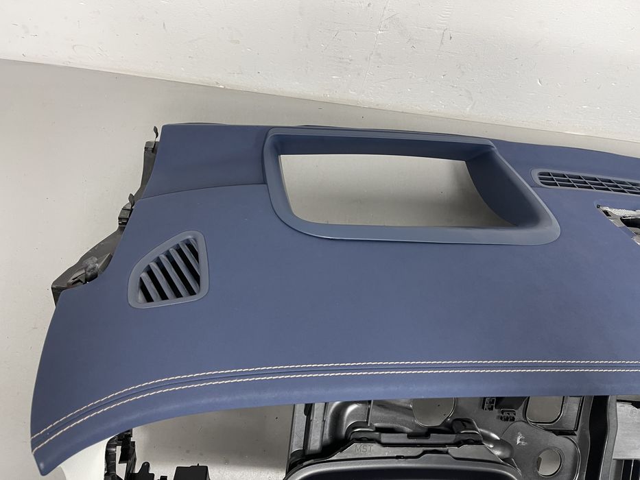 Панель приладів торпедо консоль Mercedes EQE 53 2022-