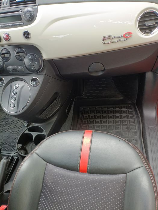 Автомобіль Fiat 500е