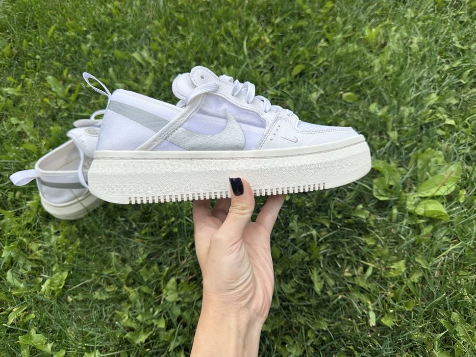 Продам кросовки найк Nike Court Vision Alta
