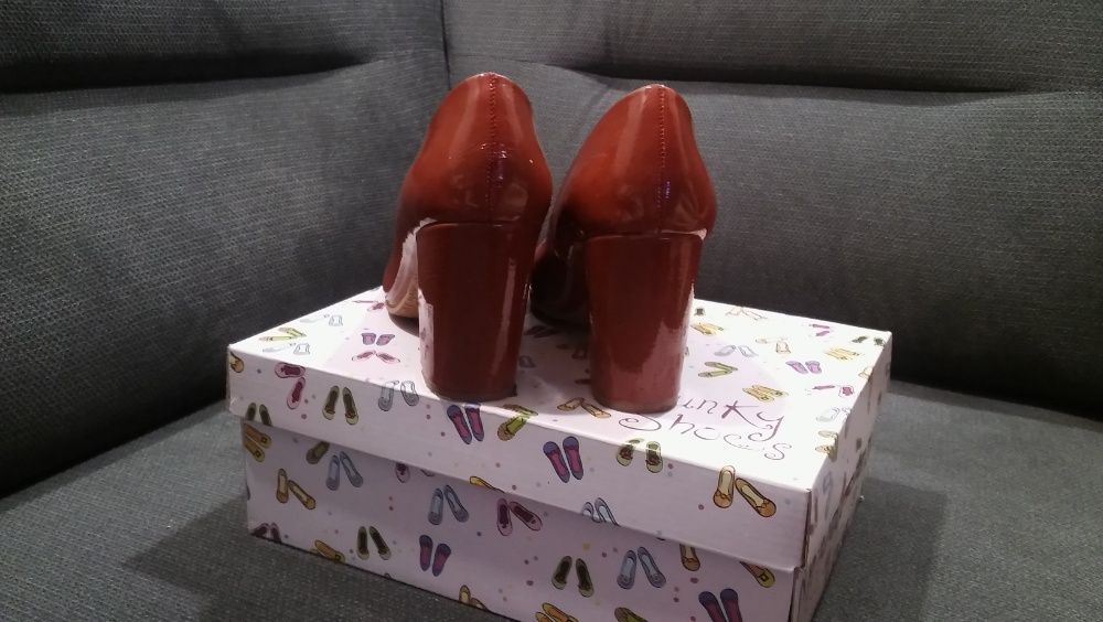 Eleganckie czółenka, szpilki, buty damskie