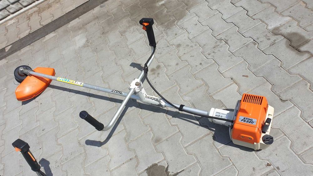 KOSA Podkaszarka STIHL FS220 FS 220