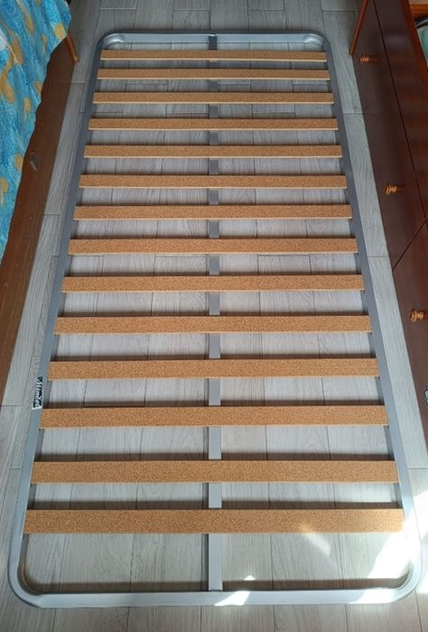 Single bed64586345423874124