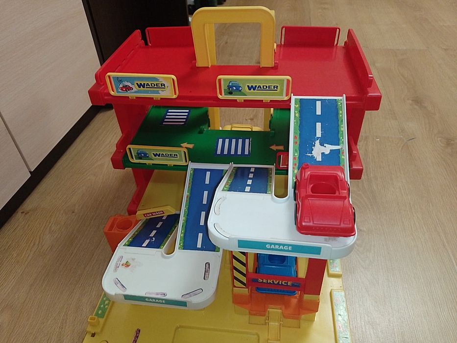 Гараж  паркінг  + трек для машинок  Вадер Wader з ліфтом + 2 машинки