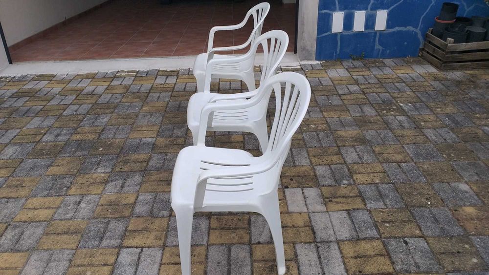 3 cadeiras  de terrasso
