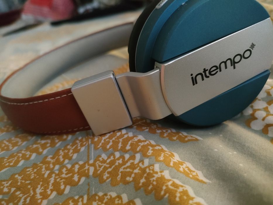 Headphones intempo