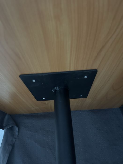 Стол кухонный .Самовывоз