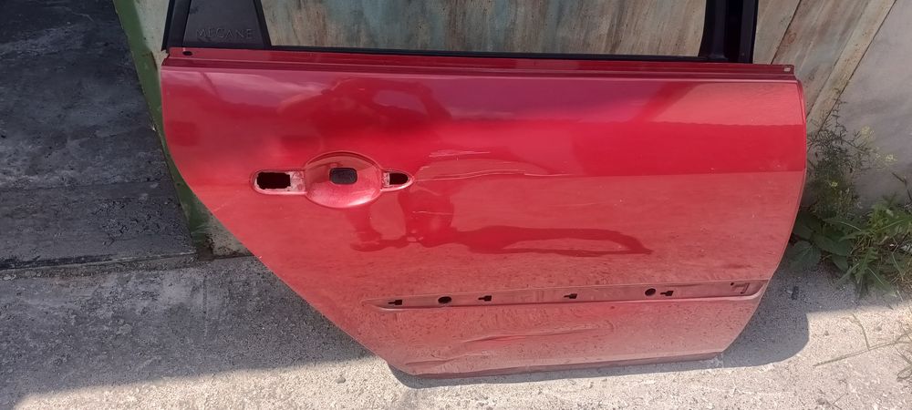 Дверка права задння Reno scenic 2 2003