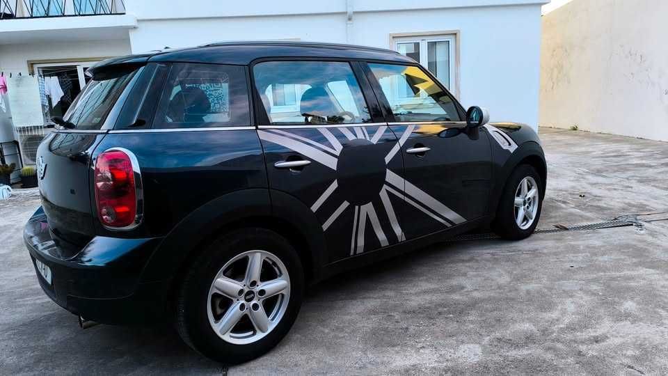 2011 Motor BMW - mini one countryman