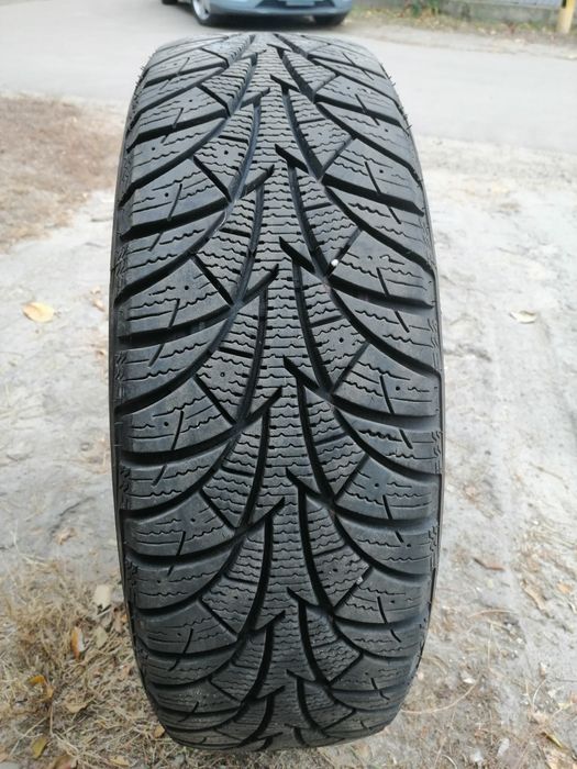 1700 за колесо. Зимова гума На меган, 205/65 r15 соната15р розболтовка