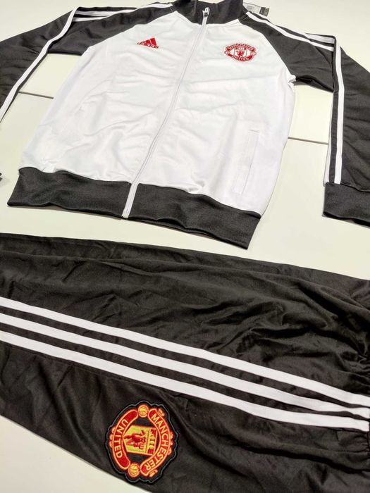 Fatos de Treino  M. United época 2022/23