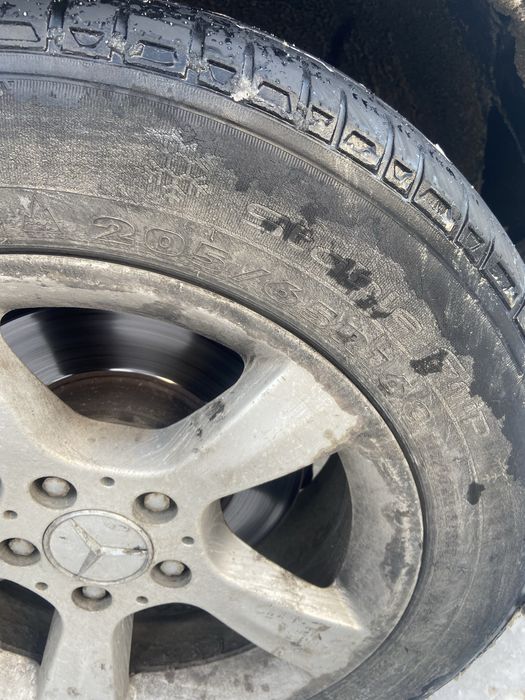 Продам терміново потребує ремонту