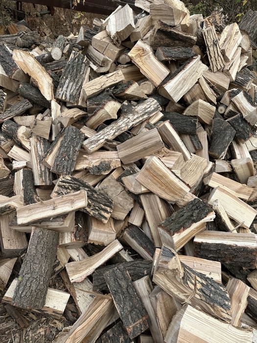 Дрова доставка от 3 складов  дуб ясень акацся  колотые с документами