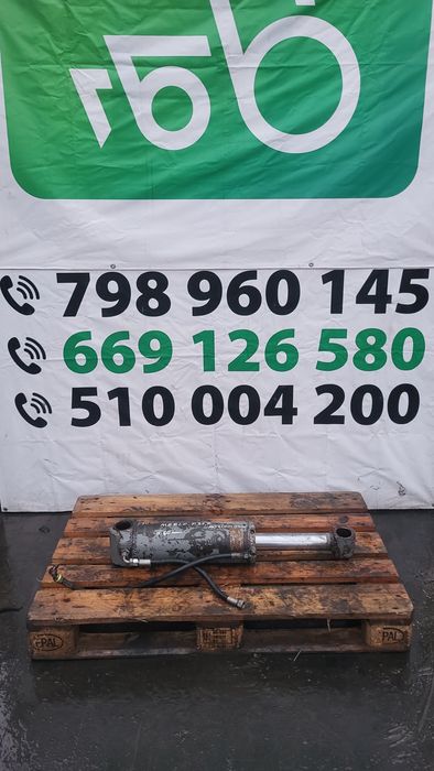 Siłownik  poziomowania łyżki  merlo P34.7