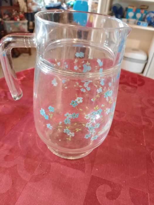 French Glass Jar435562559465728001