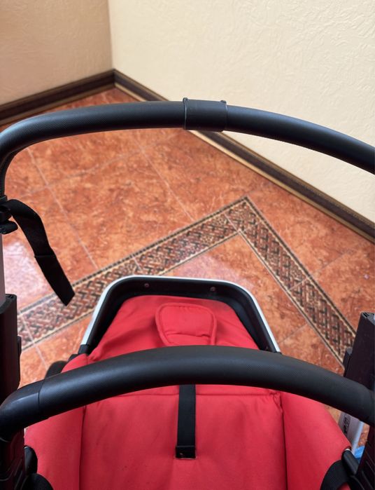 Thule sleek коляска для погодок, двійні червона. 2 люльки + 2 прогуля