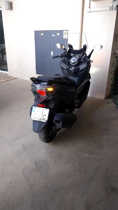 Scooter Cruisym  alfa 300