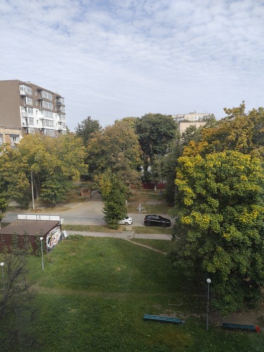 Продається квартира (секція)