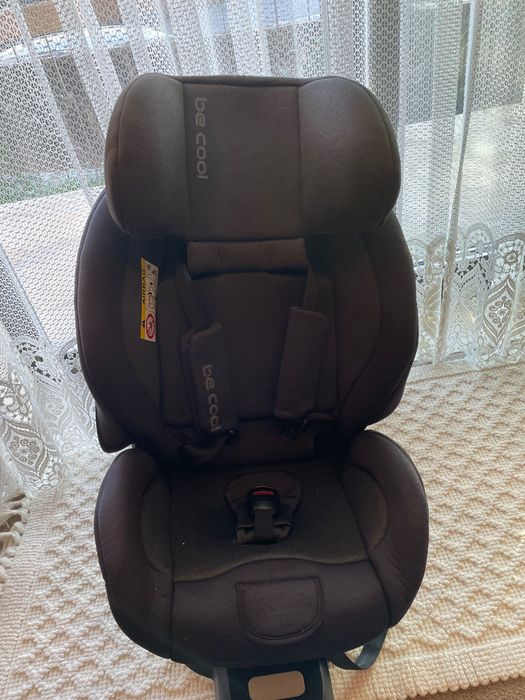 Cadeira com isofix e roda para o lado