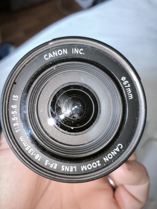 Câmera DSLR Canon EOS 600D + Lente 18-135mm IS