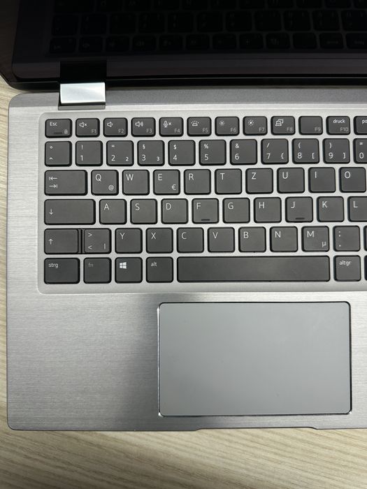 Dell Latitude 7420 2-em-1 (Tátil) - i5 11ª Gen, 16GB RAM