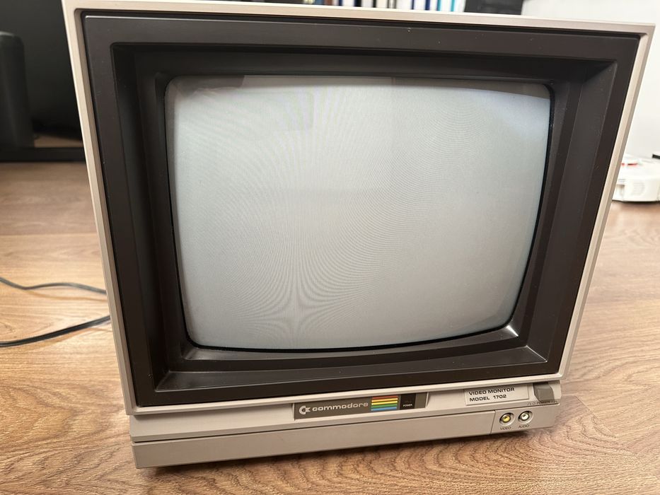 Monitor Commodore 1702, unikat, retro, kolekcjonerski
