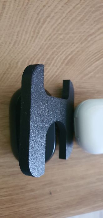 Adapter do ładowania słuchawek samsung i jabra w tesli