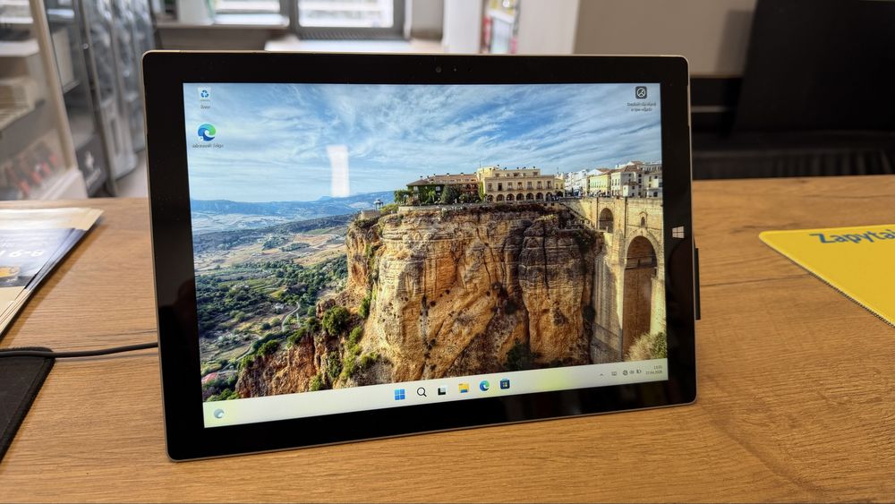 Microsoft Surface Pro 3 i5 4 gen 120GB 4GB