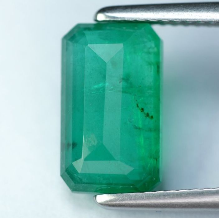 Esmeralda Zâmbia 3,67CT certificado ICA GemLab