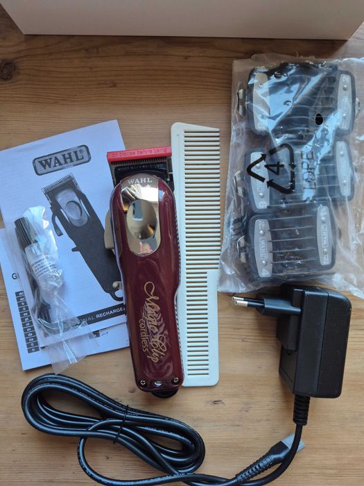 Професійна машинка для стрижки WAHL MAGIC CLIP CORDLESS