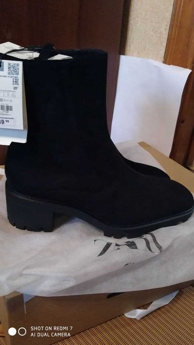 Демі ботинки чоботи чорні Zara Зара р. 39