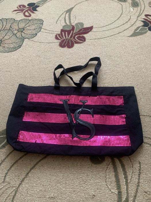 Сумка від Victoria’s Secret, шопер