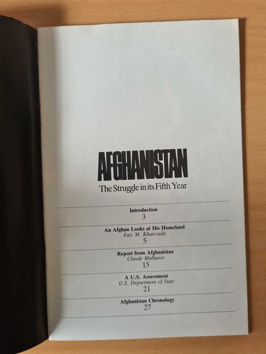 Livro "Afghanistan - The Struggle in its Fifth Year"