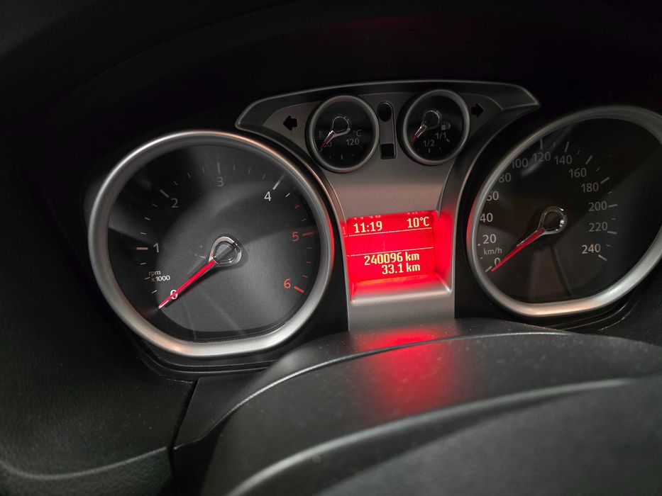 Ford Focus Kombi MK2 1,6 TDCI-90 KM