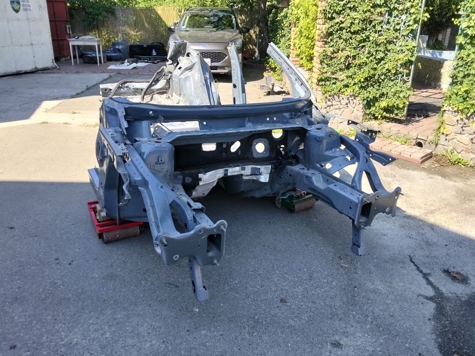 Передня четверть Ford escape mk4 2023 2024 2025+