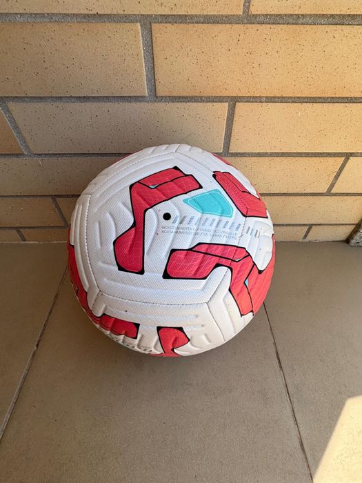 Bola de futebol Nike Academy 24/25